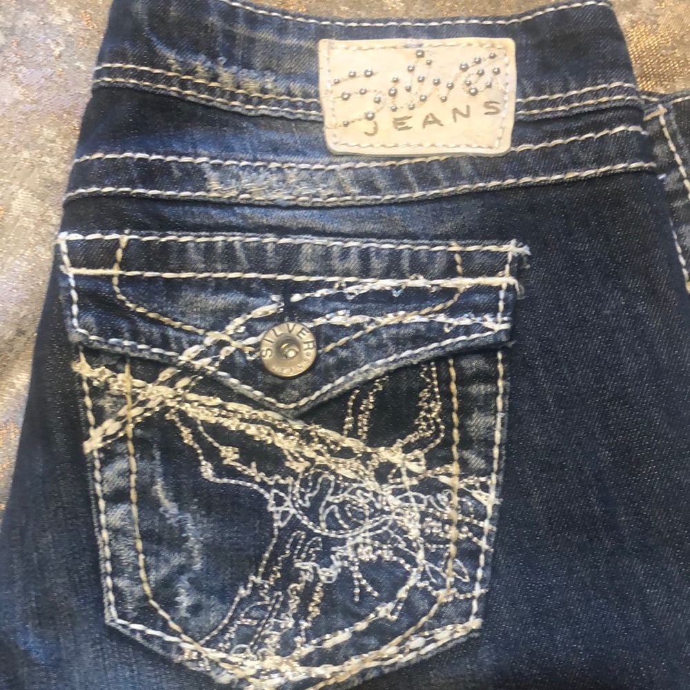 Silver jeans distressed style